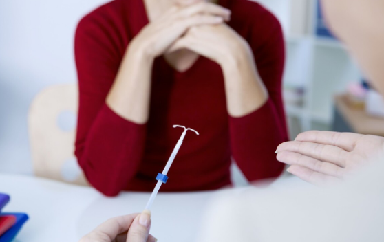 上环后有些女性会出现腹部不适症状