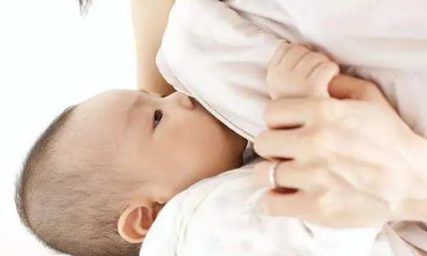 母乳纯天然无污染
