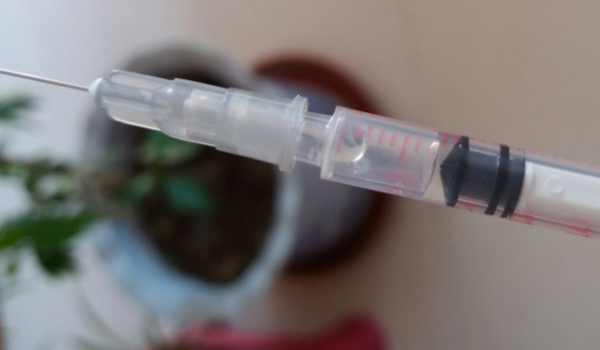 过量打降调针会损害卵巢