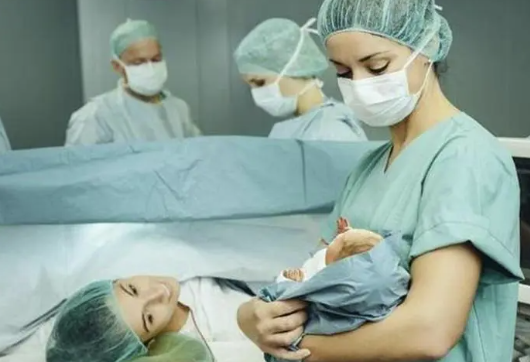 俄罗斯试管婴儿出生有健康