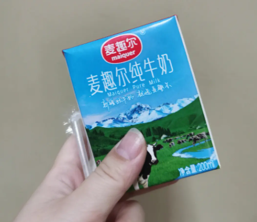 麦趣尔纯牛奶营养丰富